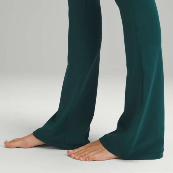 Lululemon NWOT Align V-Waist Mini-Flared Pant Storm Teal - Picture 4 of 11